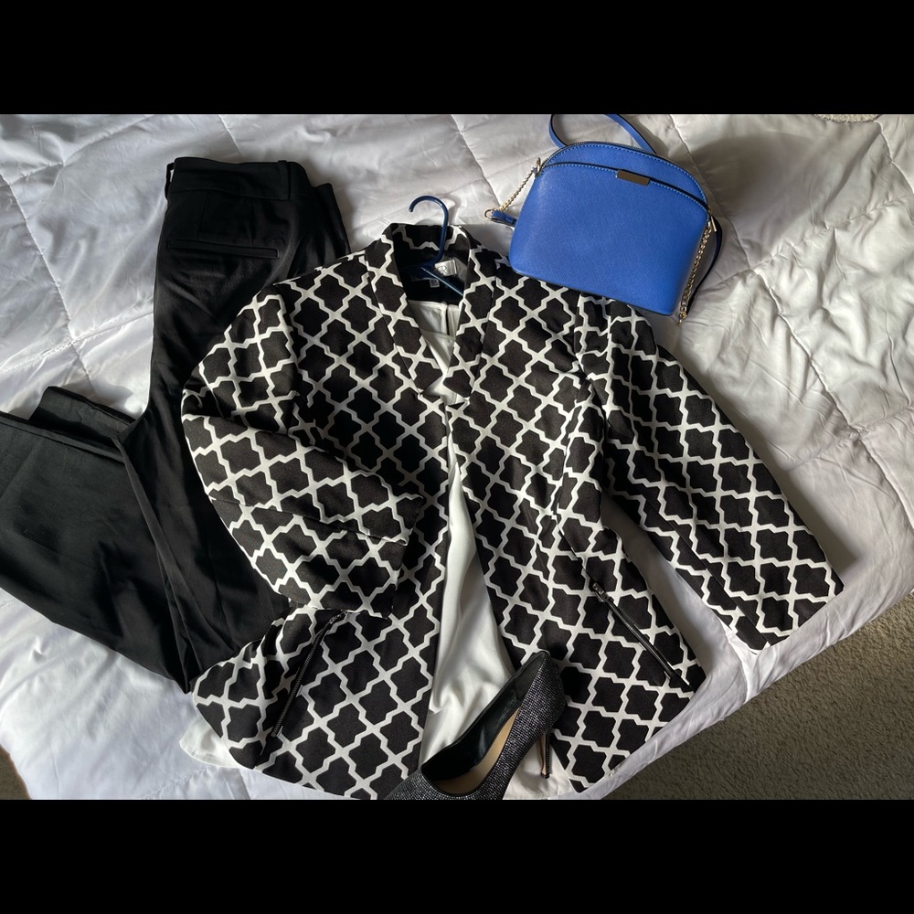 Kasper EUC blazer black and white